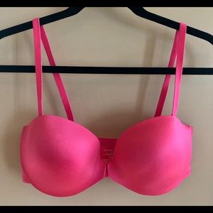Victorias Secret NWOT Pink Front Cls Strapless Bra